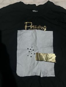 Trends Black Crop T-shirt