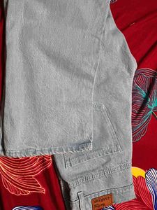 Straight Jeans