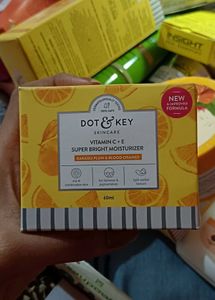 Dot & Key Moisturizer