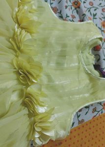 GIRLS&#39;S YELLOW SOFT NET GOWN