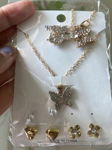 Butterfly Necklace &amp; Earring Set