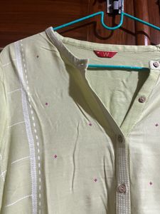 Unused W Kurtha