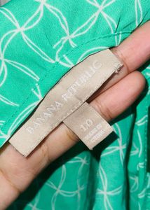 Banana Green Irregular Check Flutter Sleeve Top