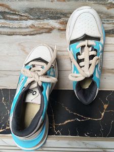 Ogiy White & Blue Sneakers