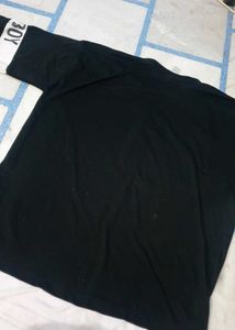 Black T shirt