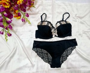 Lace Bra &amp; Panty Set