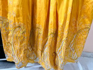 Very Pretty Ethnic Skirt🕊️❤️