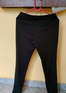 Black 🖤 Pant For Women