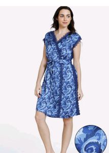 Zivame Artsy Leaves Woven Robe -medievel Blue
