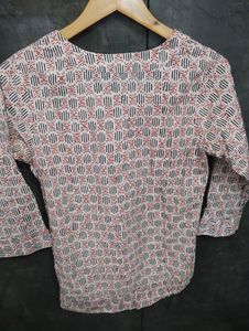Fabindia Offwhite Top With Front Open Bottons