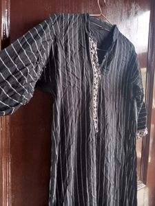 black and white strip kurti