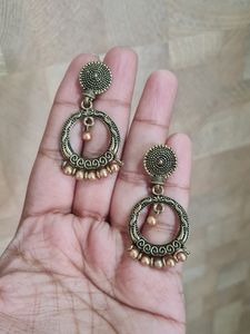 Earing 2