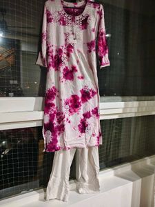 Elegant chikankari  Ethnic Kurta Set