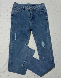 Distressed Skinny Jeans