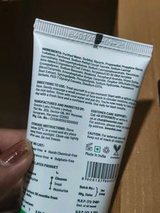 Chemist at Play Face Wash