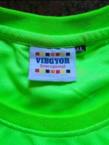 Vibgyor Men&#39;s Tshirt - XL Size