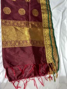 Maroon And Gold Duppatta