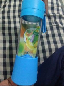 Portable Mini Juicer