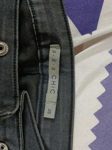 Women Skinny Jeans (Greyish Black)