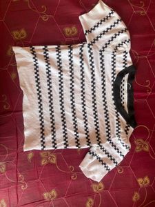 black and white crop top