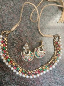 Pearl & Stone Necklace Set