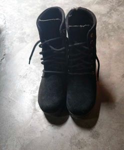 High Heel Boots In Black Colour