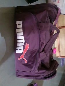 Travel Bag With 4 Chains