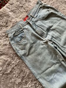 Mom fit jeans