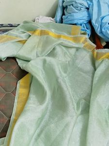 Saree Without Blouse