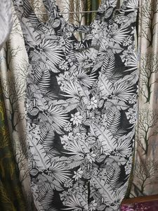 Dressberry Branded Top