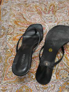 VISHUDH BLACK HEELS (EU 39)