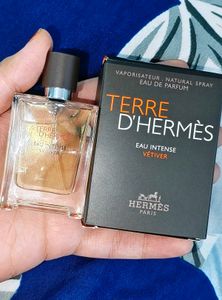 D&#39; Hermes Perfume