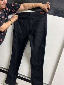 Forever 21 Brand New Jeans 34 Waist