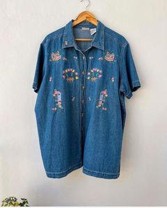 Flower Embroidered Denim Shirt (Vintage)