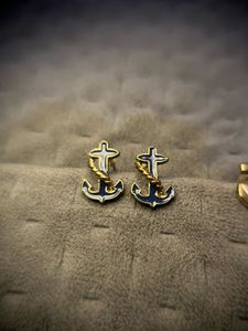 Anchor earrings
