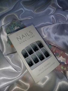 Press On Nails