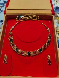 Gold Polish Ruby Panna Necklace Set With Box