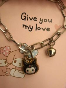 BRACELET