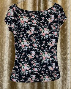 Shein Floral Fitted Top