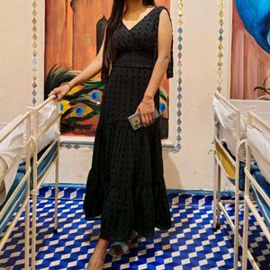 Elegant Black Midi Dress