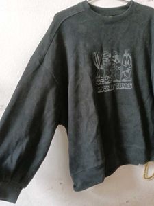 Looney Tunes Graphic Sweatshirt