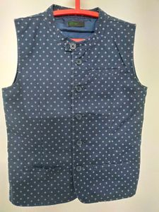 Benetton Navy Blue Printed Waist Coat Size 6-8 Yr