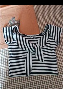 White Black Lining Top For Women 🎊🎊