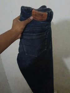 Levi&#39;s Dark Wash Jeans