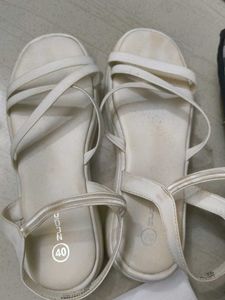 Zudio Sandal