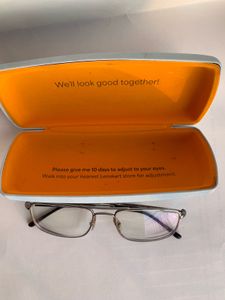 LIKE NEW MEN Eyeglasses with Case