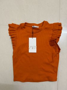 ZARA KNITTED RUFFLE TOP