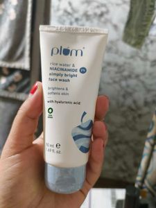 Rice Water & Niacinamide 2% Simply Bright FaceWash
