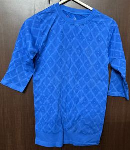 Body Hugging Yoga Tee At 150/-
