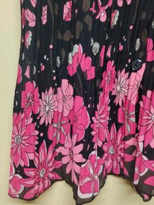 Crepe Sleeveless Stretchable  Top